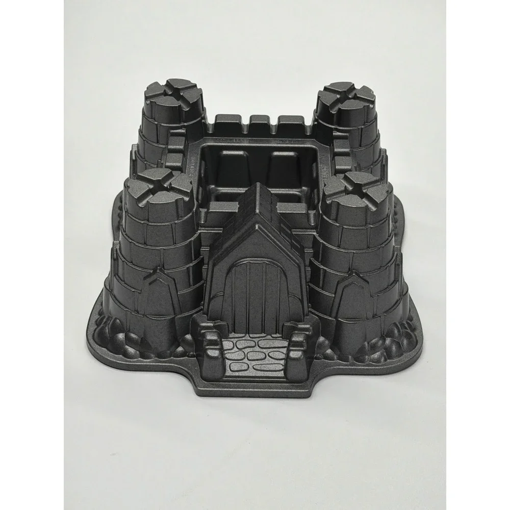 Nordic Ware Castle Bundt Pan 10 Cup Cast Aluminum Non-Stick Made in USA Gray